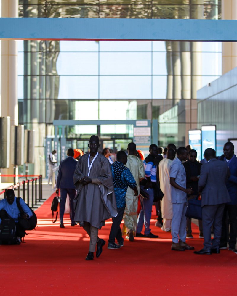 52666356136 9ab6c7a75a h